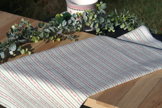 Riley Blake Bluegrass Charm Floral Stripe Green 1 yard cut