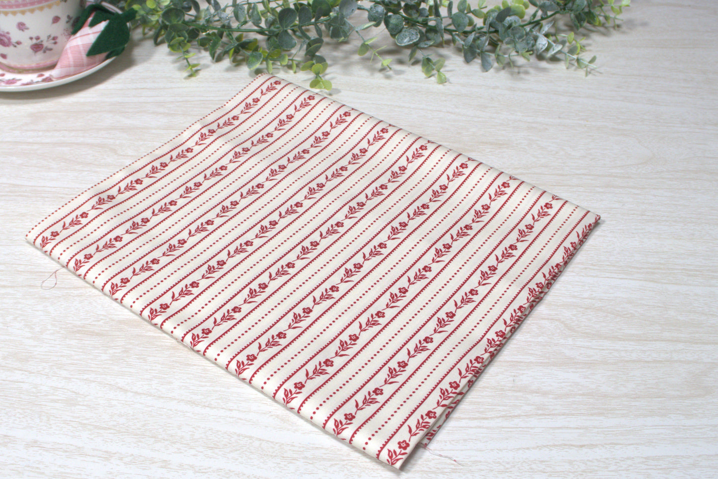 Riley Blake Red Delicious Currant Jelly Cloud 1 yard cut